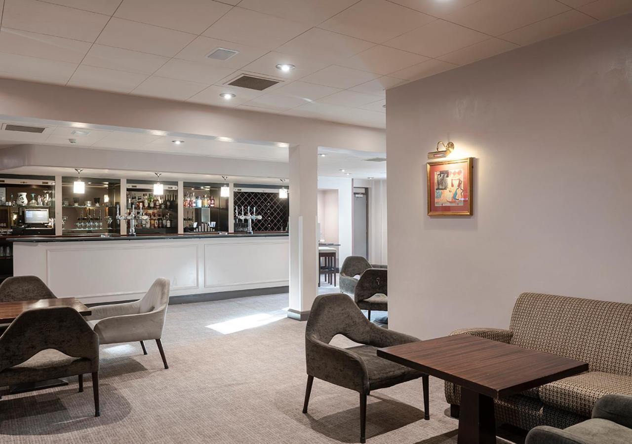 פרנהאם Hogs Back Hotel & Spa Nr Farnham מראה חיצוני תמונה