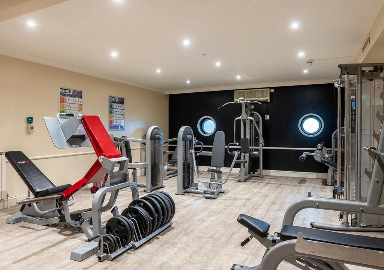פרנהאם Hogs Back Hotel & Spa Nr Farnham מראה חיצוני תמונה