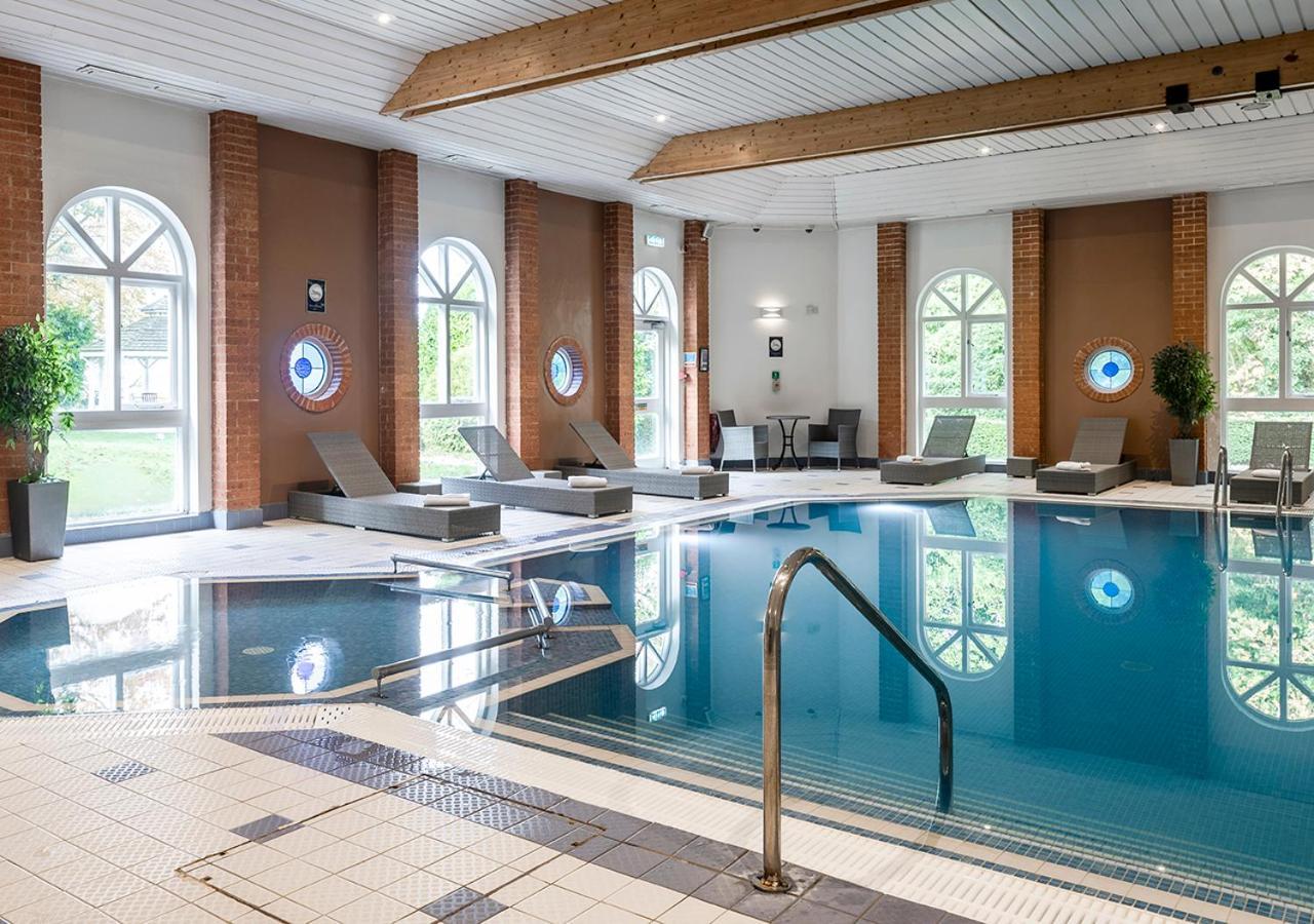 פרנהאם Hogs Back Hotel & Spa Nr Farnham מראה חיצוני תמונה