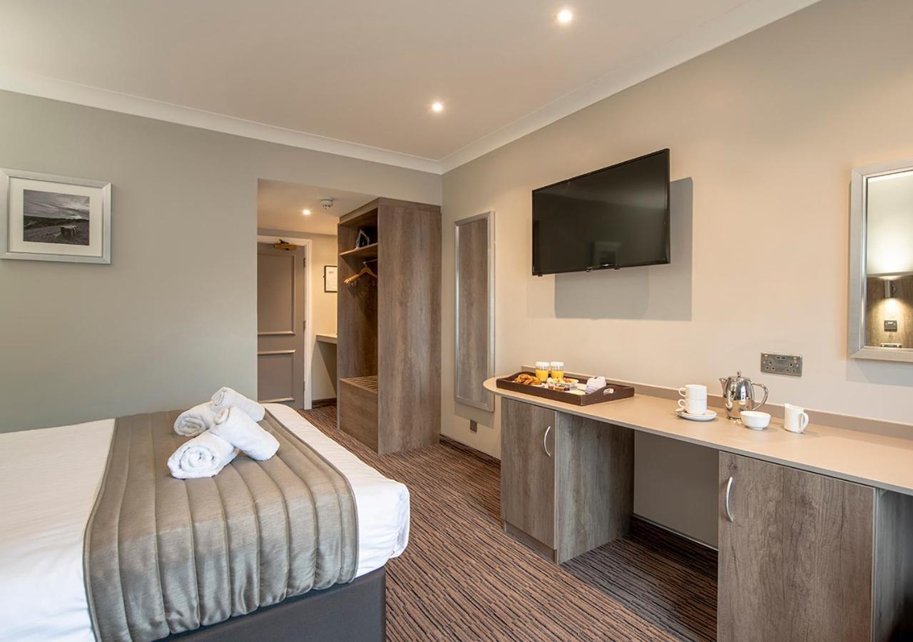 פרנהאם Hogs Back Hotel & Spa Nr Farnham מראה חיצוני תמונה