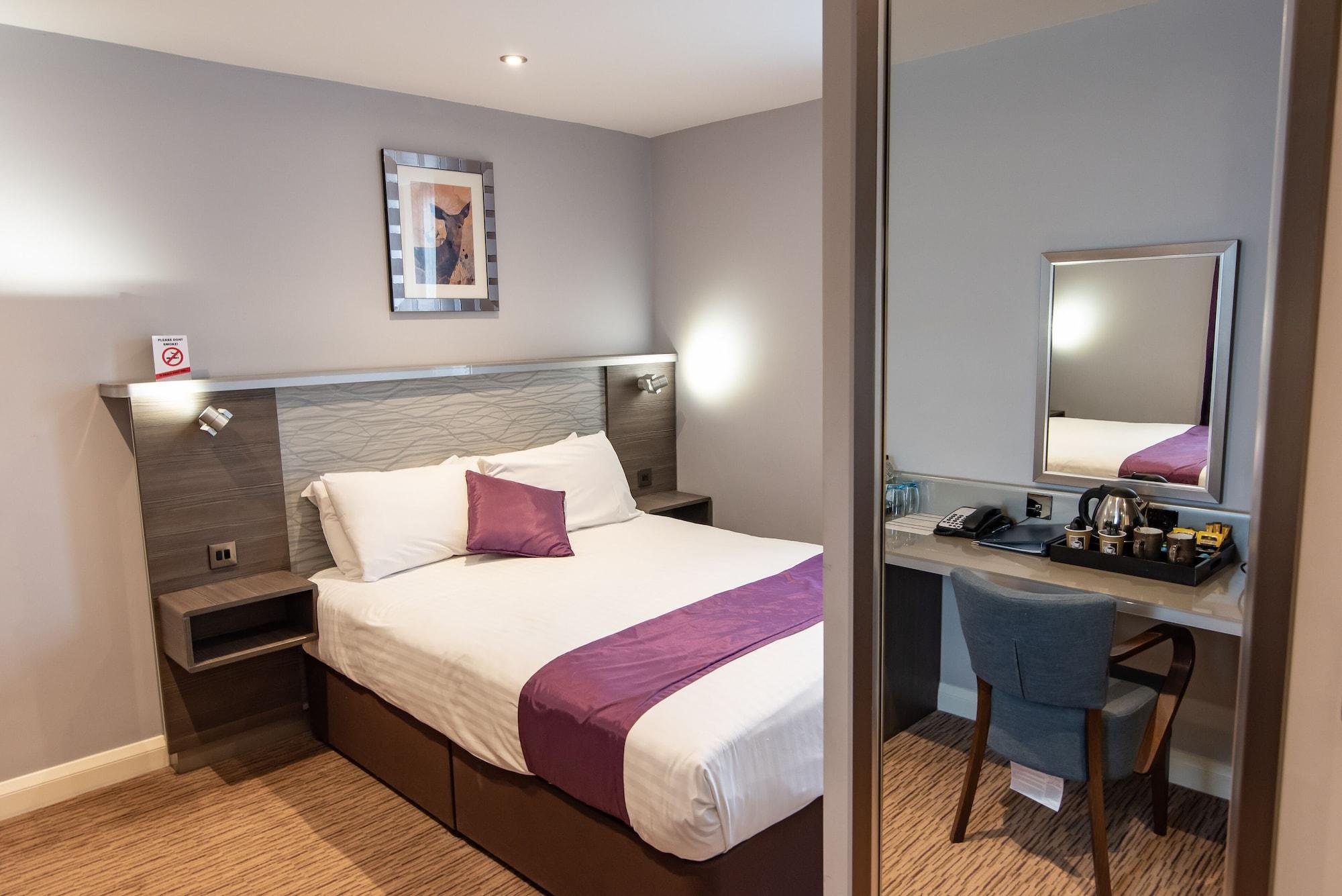 פרנהאם Hogs Back Hotel & Spa Nr Farnham מראה חיצוני תמונה