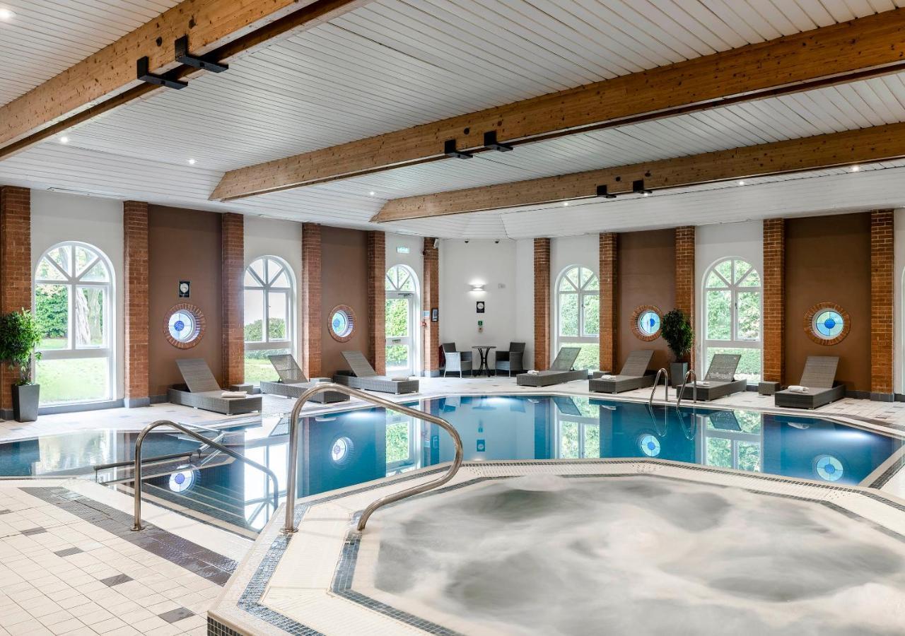 פרנהאם Hogs Back Hotel & Spa Nr Farnham מראה חיצוני תמונה